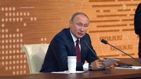 Владимир Путин назвал «придурками» тех, кто рассуждает о возможности сдачи Ленинграда Гитлеру
