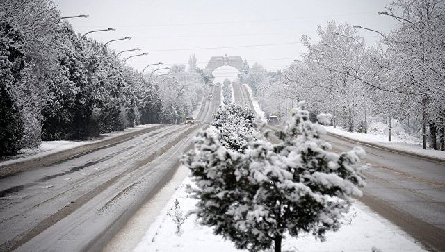 Крым оперативно решает снежные проблемы