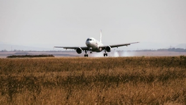 Самолёт, планировавший сесть в Ростове из-за сообщения о бомбе, приземлился в Симферополе