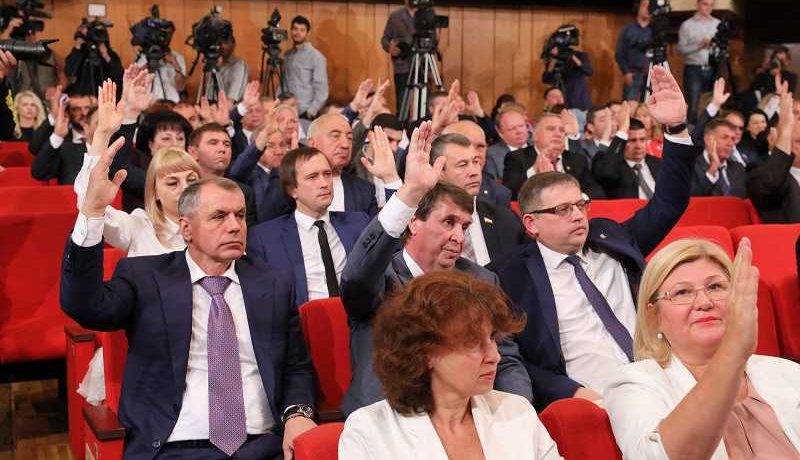 Все регионы страны проголосовали за внесение изменений в Конституцию России