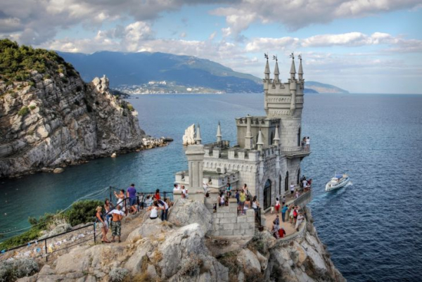 Глава Крыма призвал не гнаться за количеством туристов