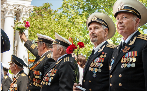 Черноморский флот готовится поздравить ветеранов
