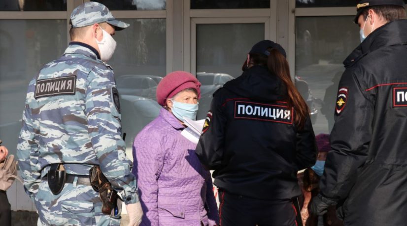 По просьбам крымчан расширят перечень случаев, когда можно выходить и выезжать на улицу