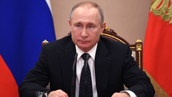 Владимир Путин расширил полномочия глав субъектов из-за пандемии коронавируса в мире