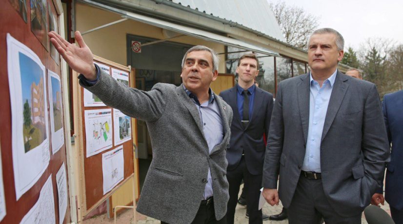 Глава Крыма рассказал, что нужно сделать с подрядчиком училища олимпийского резерва в селе Краснолесье