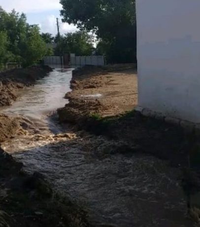 Село в Джанкойском районе подтопило после обильного ливня