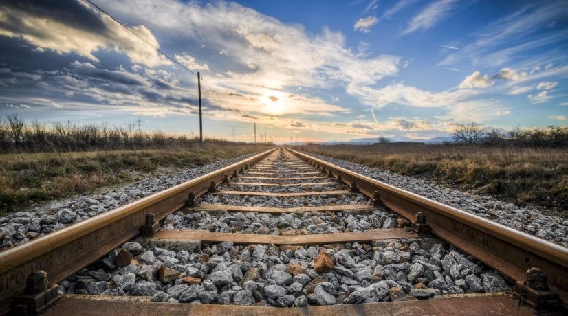 Романтика поездов, аэрофобы и коронавирус: почему не падает спрос на железнодорожные перевозки