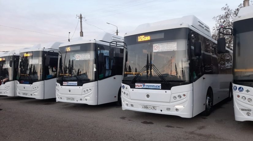 Новые автобусы вышли на маршрут общественного транспорта в Симферополе