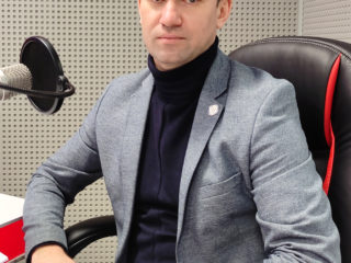 Артем Грудницкий