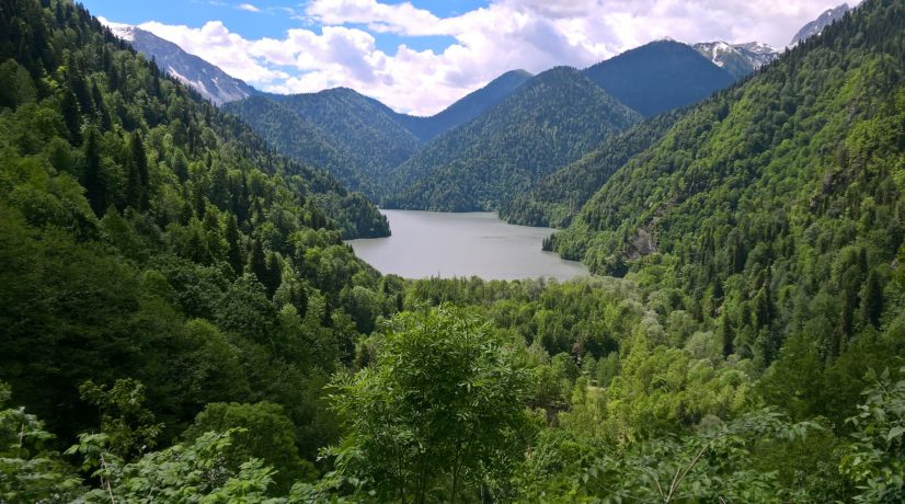 Абхазия ожидает большой туристический поток летом 2021 года