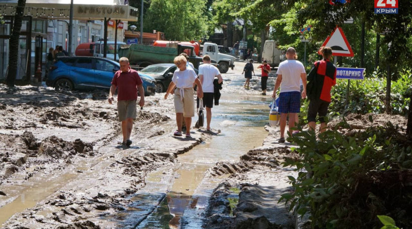 В Ялте выплатят дополнительные денежные компенсации людям, пострадавшим от наводнения