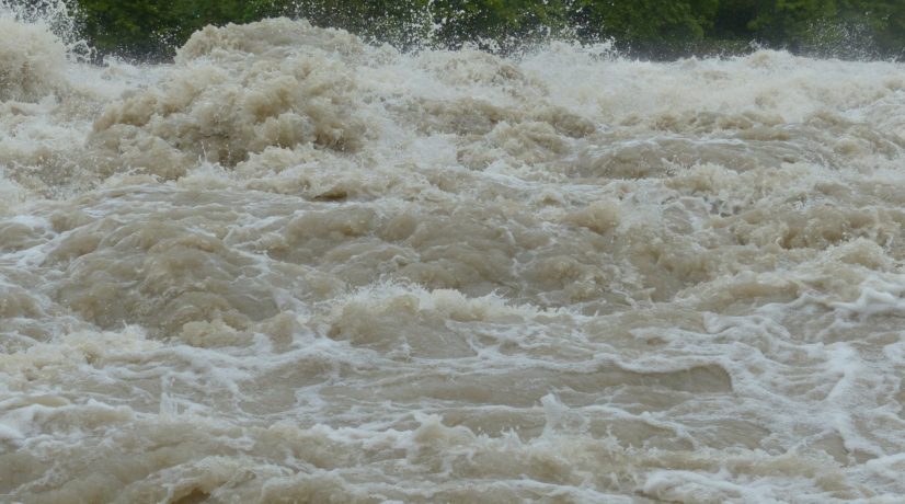 Более 1200 жителей Керчи получили выплаты за повреждённое имущество во время потопа
