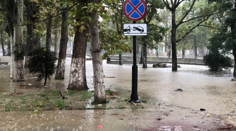 Августовским наводнениям в Керчи и Ленинском районе присвоили статус ЧС регионального характера