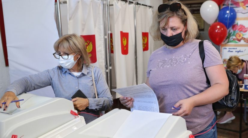 Почти 316 тысяч избирателей в Крыму проголосовали в первый день выборов