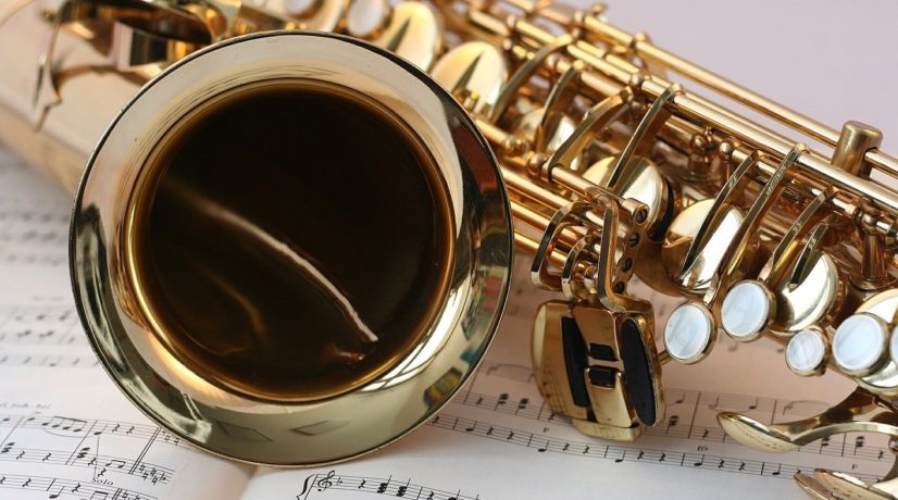 Более 37 млн рублей потратят в 2022 году на закупку музыкальных инструментов для крымских школ