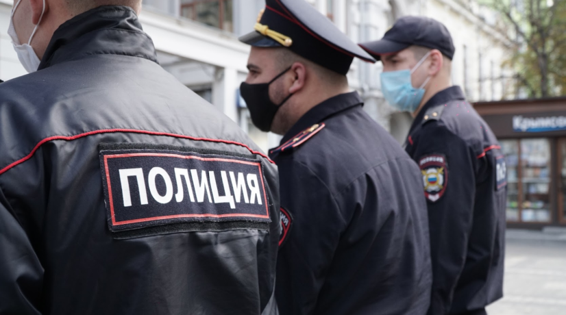 Учебные заведения по всему Крыму получают сообщения о минированиях