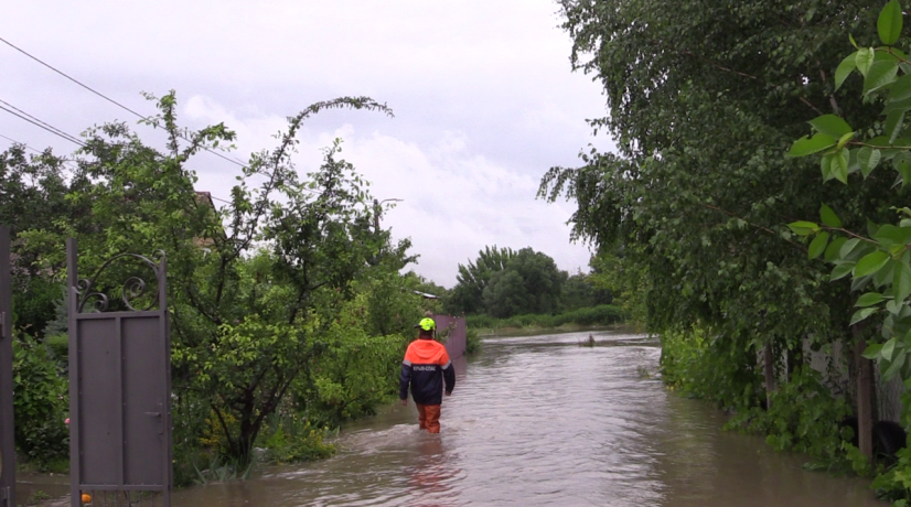 Несколько сёл в Бахчисарайском и Симферопольском районах остаются подтопленными из-за разлива рек