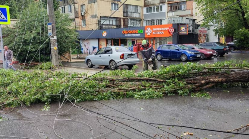 596 человек обратились за получением денежной компенсации в Симферополе после подтоплений