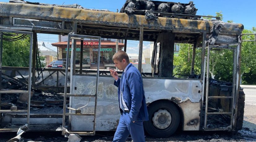 В Симферополе сгорел пассажирский автобус