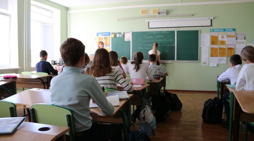 В школах Крыма проведут учебные тренировки и отработают алгоритм действий для нештатных ситуаций