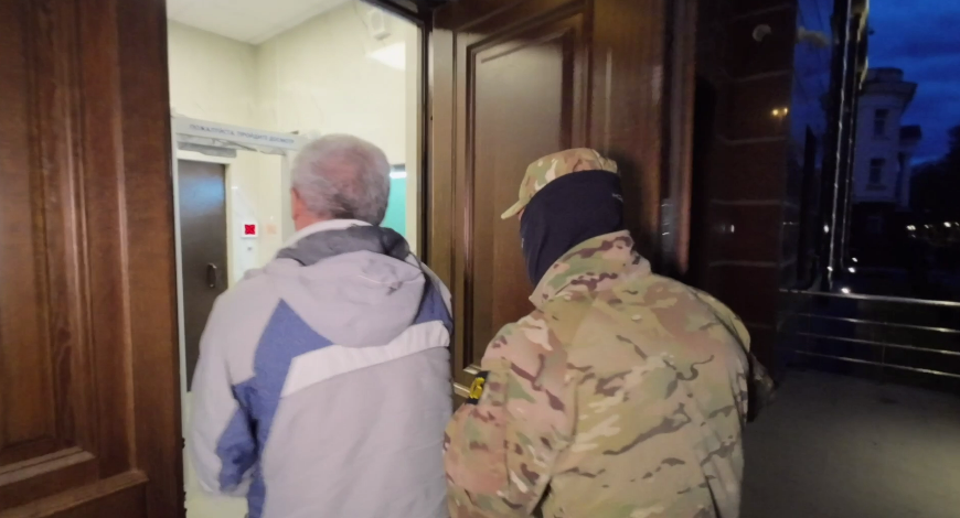 В Симферополе за публичные призывы к экстремизму задержан 50-летний мужчина  - Радио Крым