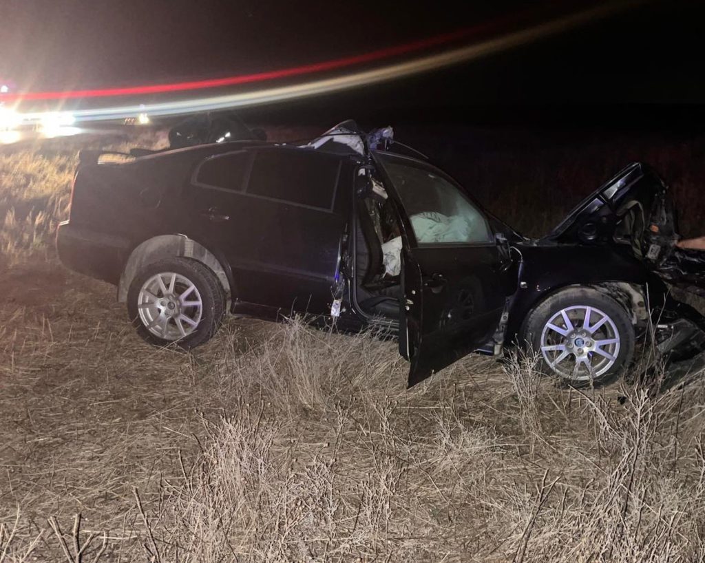 В Сакском районе водитель Skoda погиб при лобовом столкновении с грузовиком  - Радио Крым