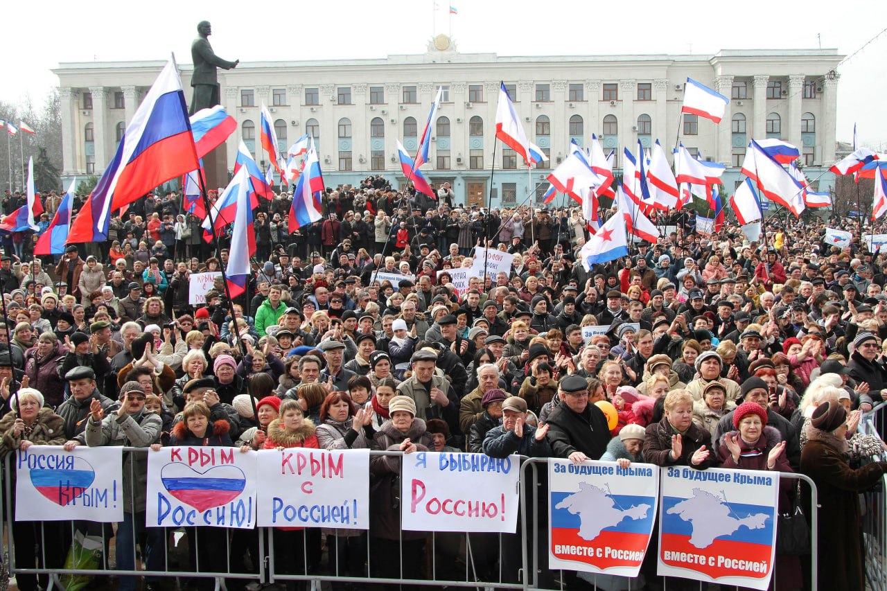 Аксенов напомнил о многотысячном митинге за Крым в составе России 9 марта  2014 года - Радио Крым